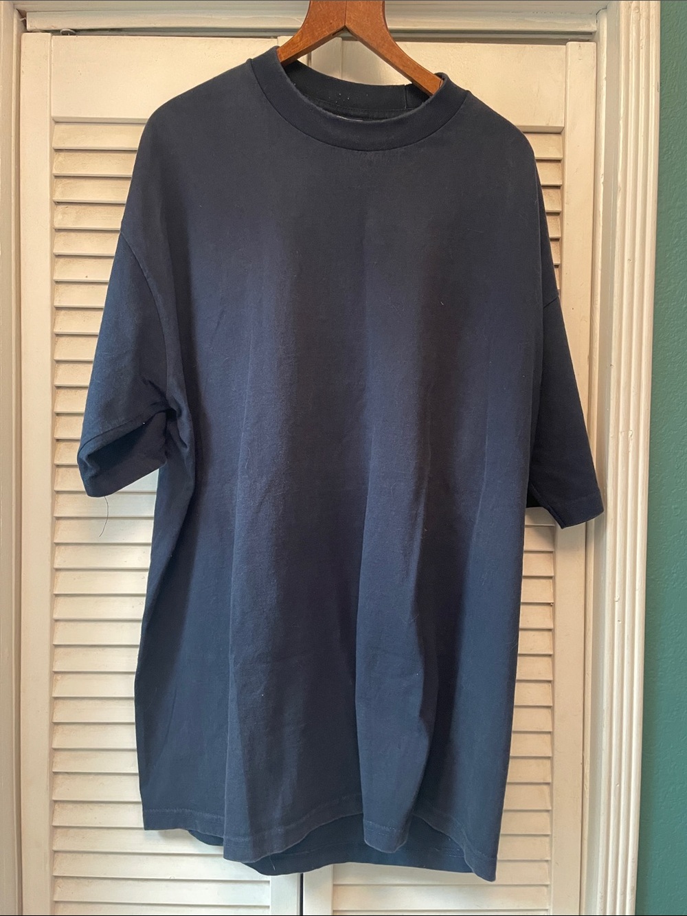 Men's Short-Sleeve Crew Neck Tee in Dark Navy